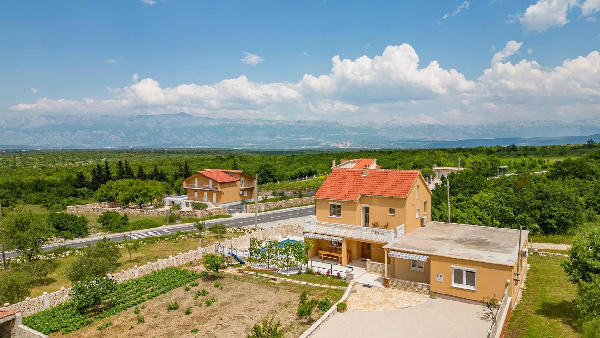 Vila Roza Gornje Biljane 빌라